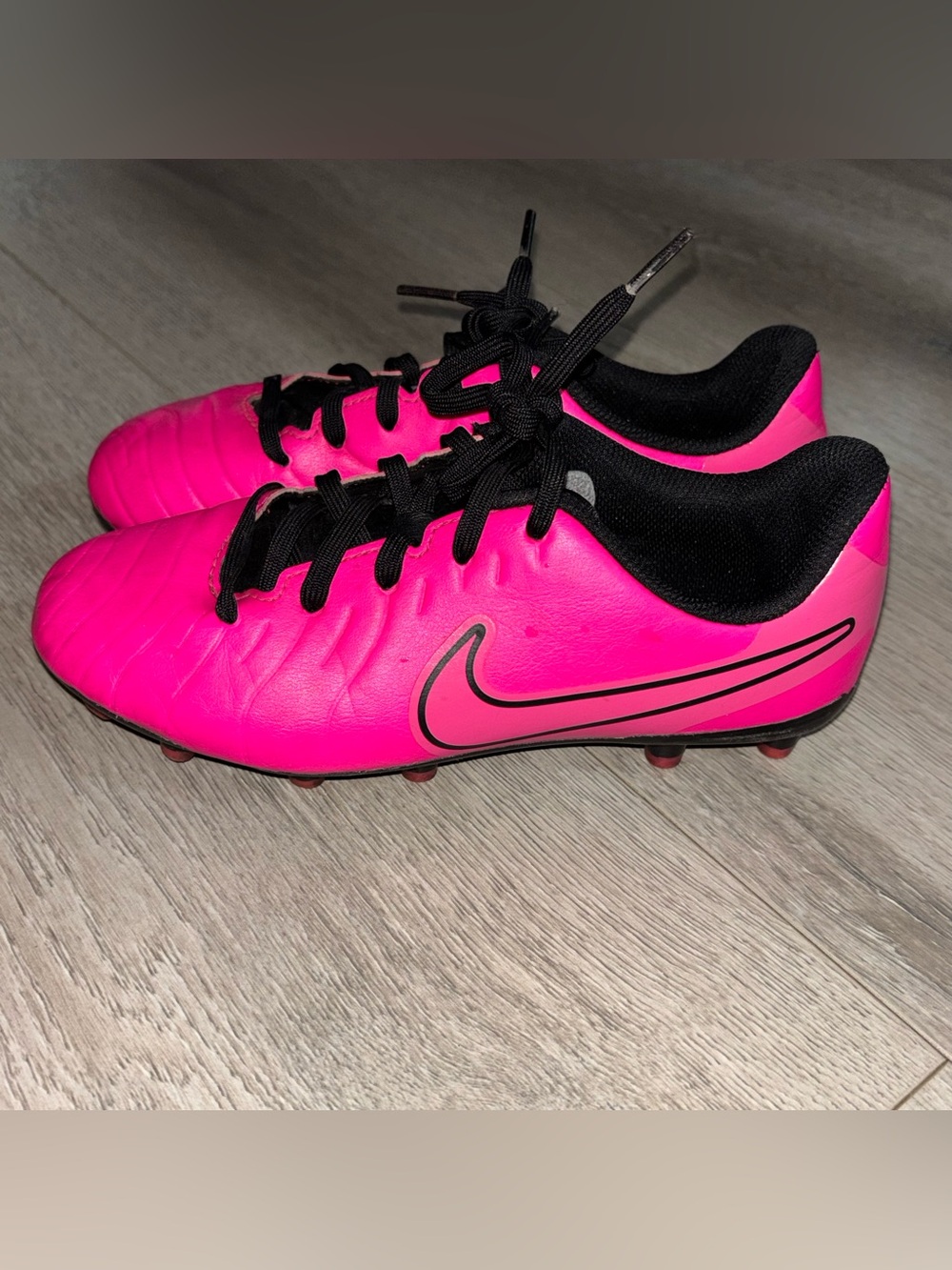 Nike Jr Tiempo Legend Club DV4352-600 Pink & Black Soccer Cleats Girls Size 2Y